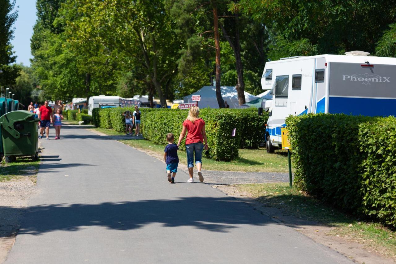 Mirabella Camping Zamárdi Esterno foto