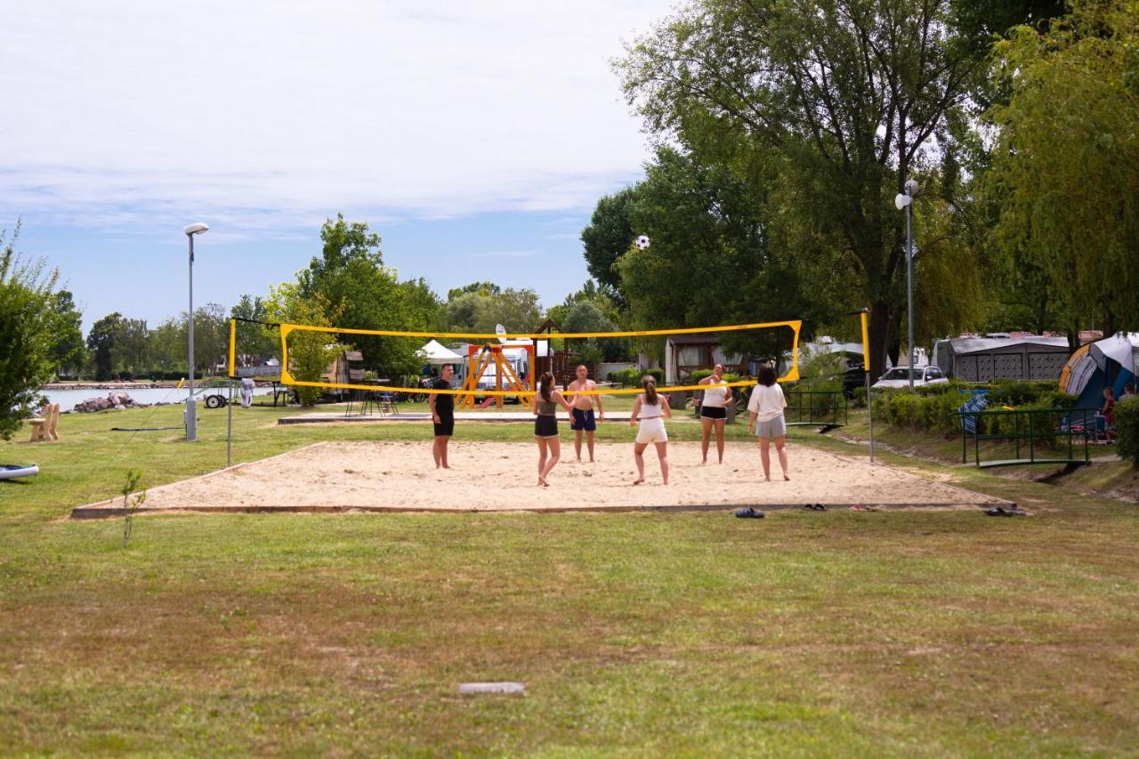 Mirabella Camping Zamárdi Esterno foto